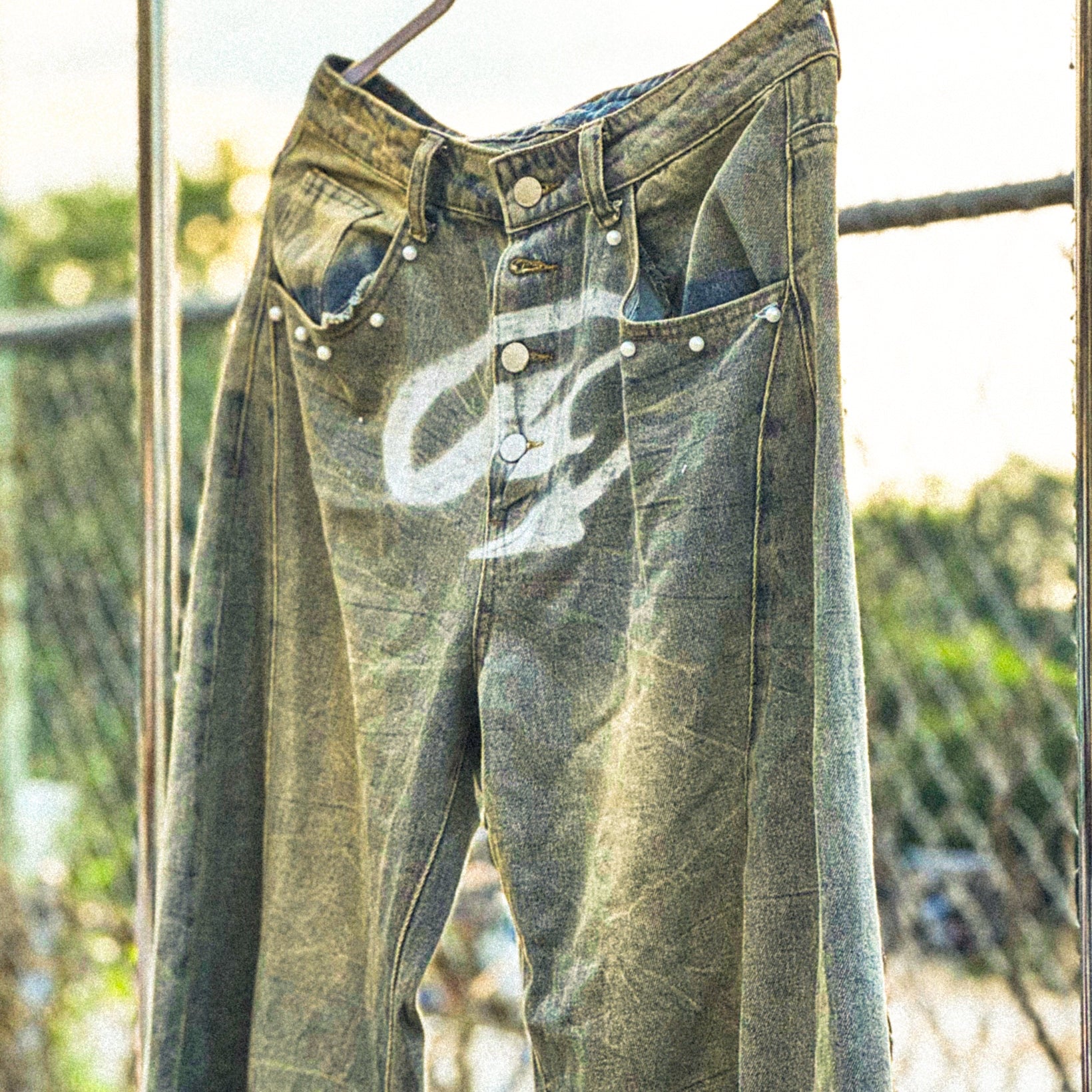 STAMPED BAGGY DENIM